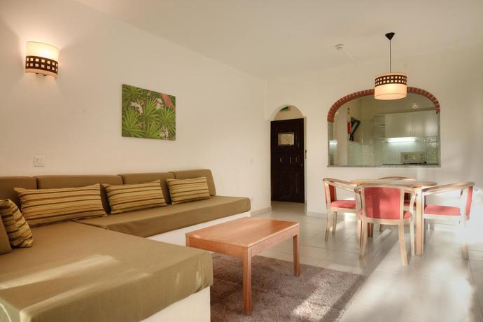 Imagen de la habitación del Hotel 3HB Falesia Garden. Foto 8