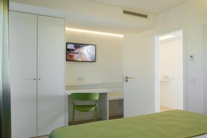 Imagen de la habitación del Hotel 3HB Falesia Garden. Foto 11