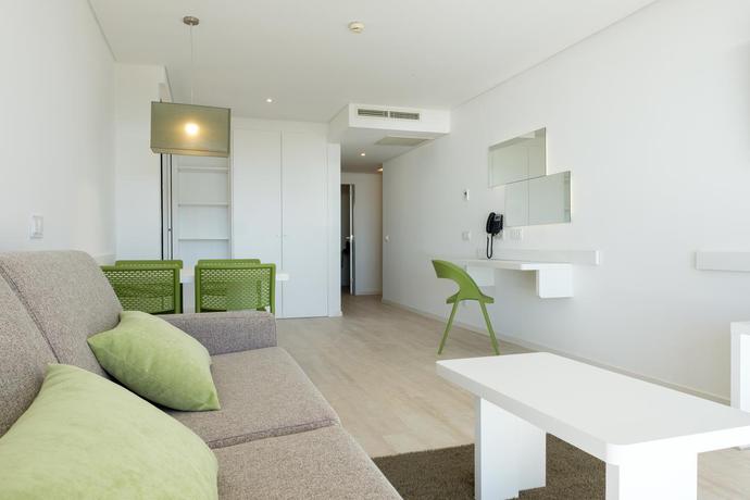 Imagen de la habitación del Hotel 3HB Falesia Garden. Foto 12
