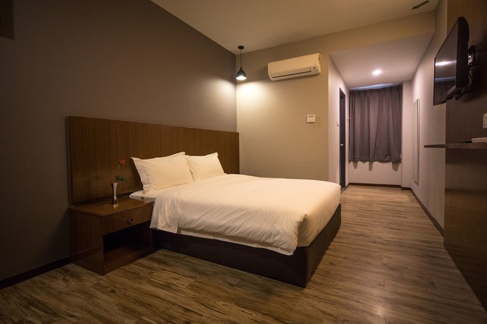 Imagen de la habitación del Hotel 3-Plus. Foto 11