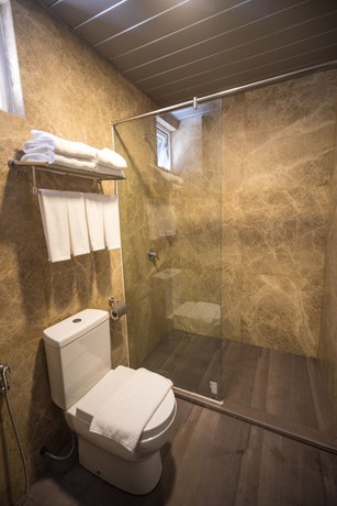 Imagen de la habitación del Hotel 3-Plus. Foto 15