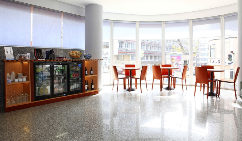 Imagen de los interiores del Hotel 3k Madrid. Foto 15