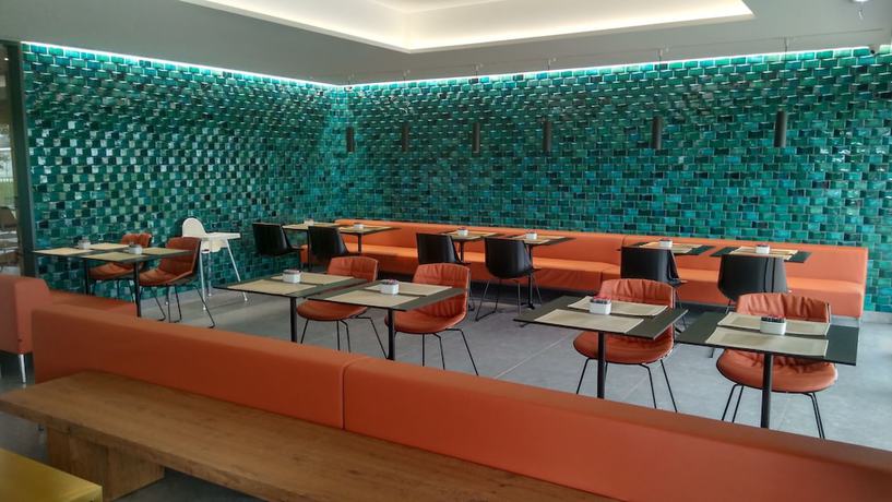 Imagen del bar/restaurante del Hotel 3k Porto Aeroporto. Foto 2