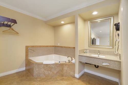 Imagen de la habitación del Hotel 3rd Avenue Inn. Foto 8