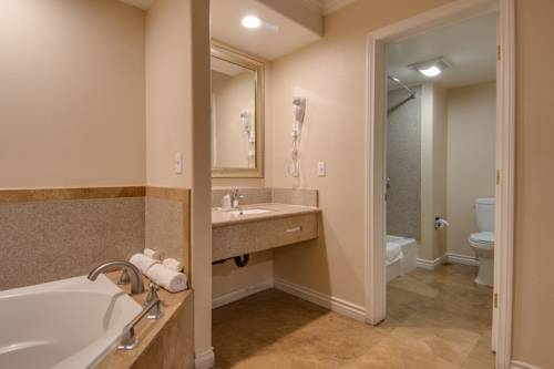 Imagen de la habitación del Hotel 3rd Avenue Inn. Foto 9