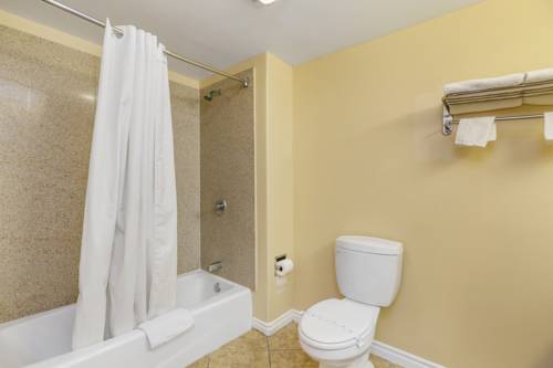 Imagen de la habitación del Hotel 3rd Avenue Inn. Foto 15