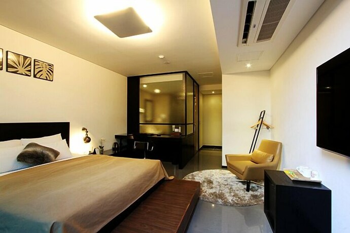Imagen de la habitación del Hotel 3s Sorae. Foto 19