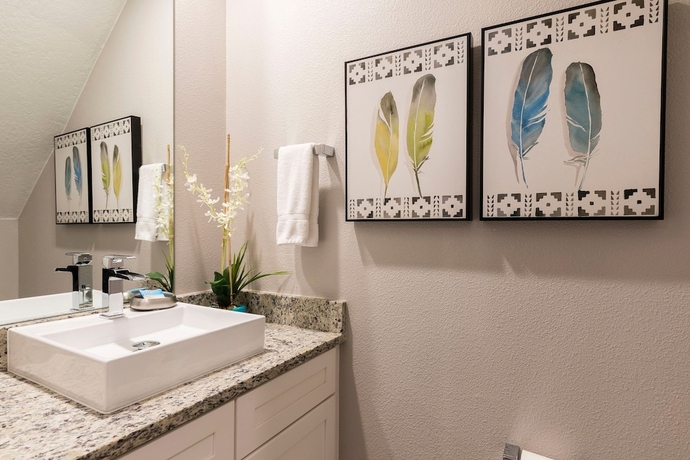 Imagen de la habitación del Hotel 4 BR 4 BA Hidden Gem Min Disney 1804ft. Foto 12