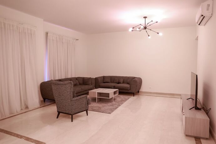 Imagen general del Hotel 4 Bdr Apt. - Boulevard Mivida. Foto 16