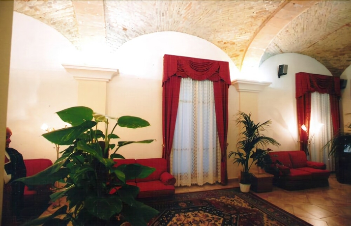 Imagen de los interiores del Hotel 4 Mori. Foto 15