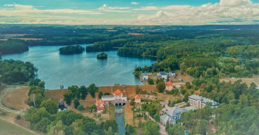 Imagen general del Hotel 4 Pory Roku Restauracja i Nocleg. Foto 9