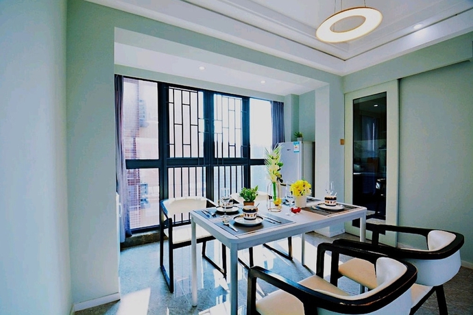 Imagen de la habitación del Hotel 4 Seasons Big Family 3 Queen Beds and High Rise View. Foto 14