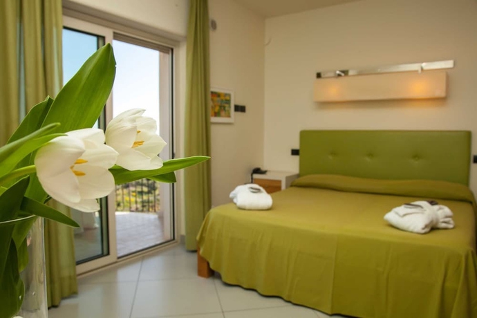 Imagen de la habitación del Hotel 4 Spa Resort. Foto 4