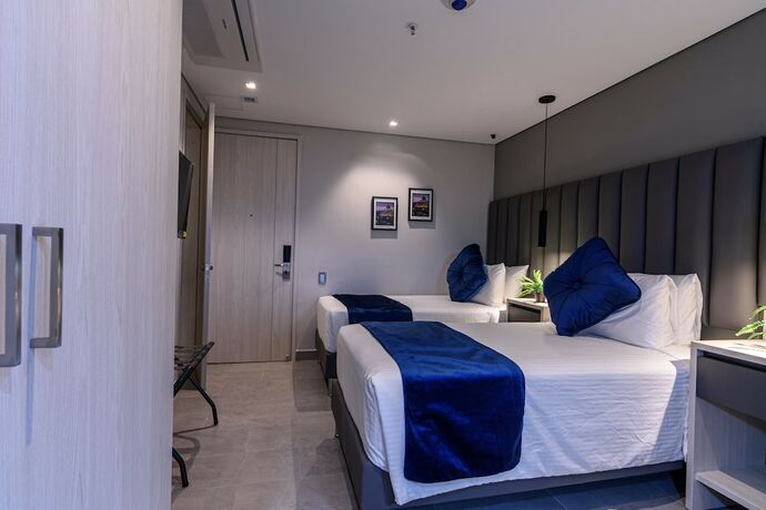 Imagen de la habitación del Hotel 4 Sur. Foto 12