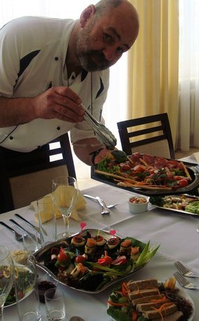 Imagen del bar/restaurante del Hotel 4 Żywioły Falenty and Conference Center. Foto 7