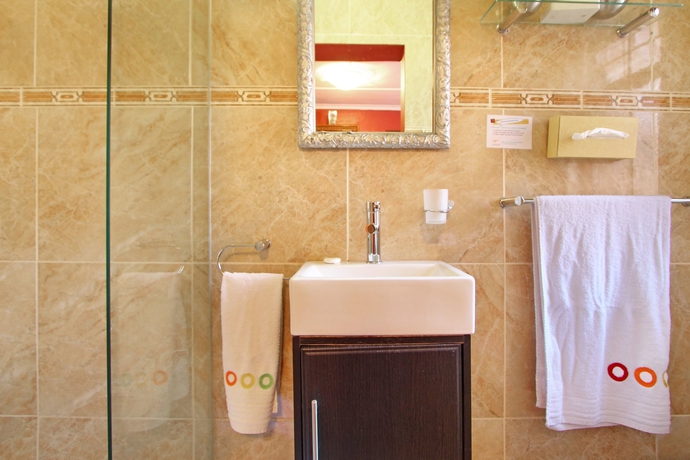 Imagen de la habitación del Hotel 40 Winks Guest House Green Point Cape Town. Foto 12