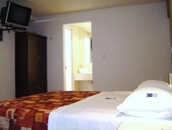 Imagen de la habitación del Hotel 402. Foto 2