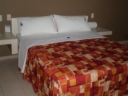 Imagen de la habitación del Hotel 402. Foto 3