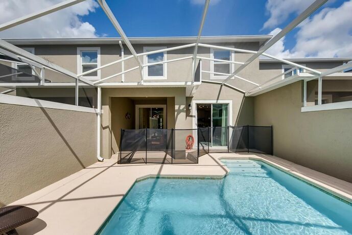 Imagen de la habitación del Hotel 408 OC - Luxe 4BR Townhome Private Pool 11 Guests. Foto 20