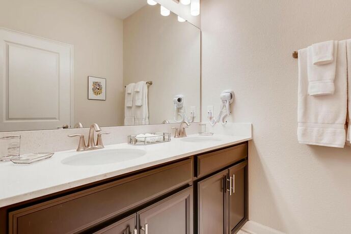 Imagen general del Hotel 412 OC - 5BR Home Bliss Private Pool - Sleeps 12. Foto 5