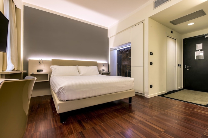 Imagen de la habitación del Hotel 43 Station. Foto 10