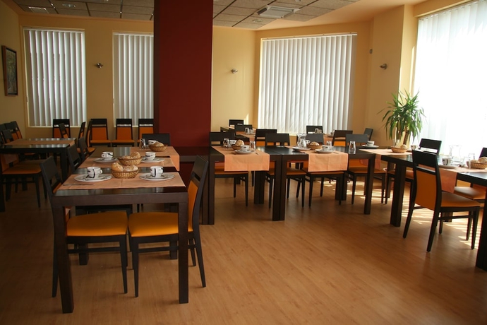 Imagen del bar/restaurante del Hotel 44. Foto 3