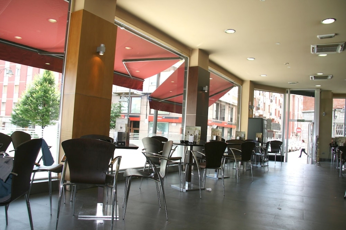 Imagen del bar/restaurante del Hotel 44, Gij&oacute;n. Foto 4