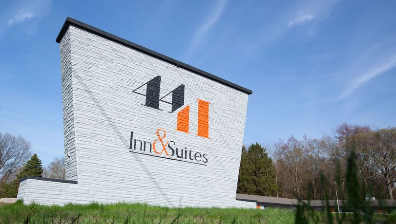 Imagen general del Hotel 4411 Inn and Suites. Foto 1