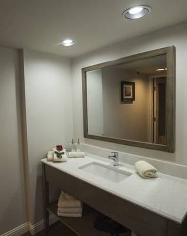 Imagen de la habitación del Hotel 456 Embarcadero Inn and Suites. Foto 3