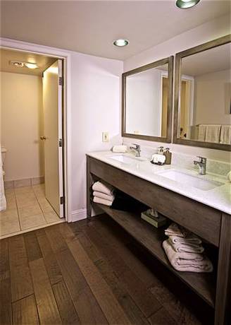 Imagen de la habitación del Hotel 456 Embarcadero Inn and Suites. Foto 16