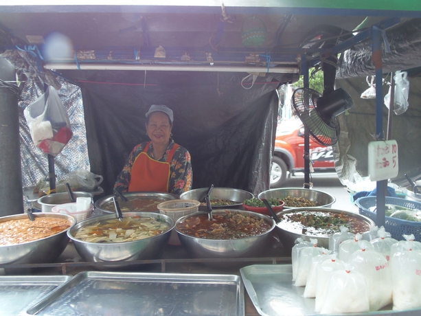 Imagen del bar/restaurante del Hotel 48 Ville Donmuang Airport. Foto 4