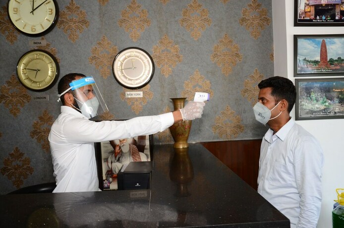 Imagen de la habitación del Hotel 49, Amritsar. Foto 9