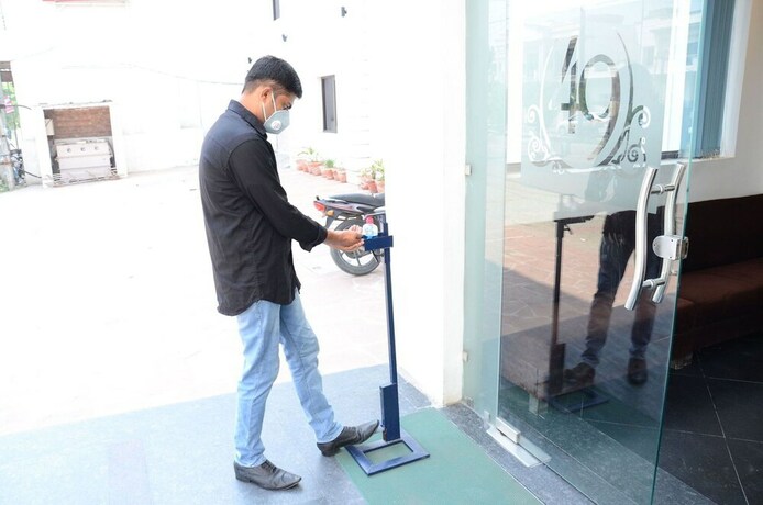Imagen de los interiores del Hotel 49, Amritsar. Foto 17