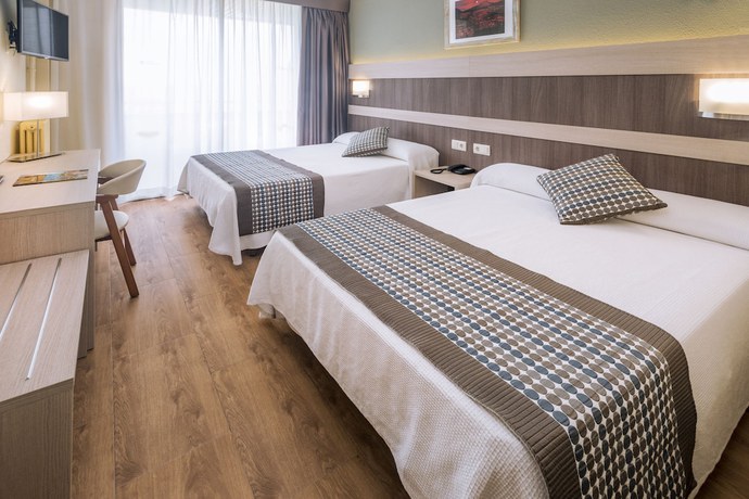 Imagen de la habitación del Hotel 4R Playa Park. Foto 10