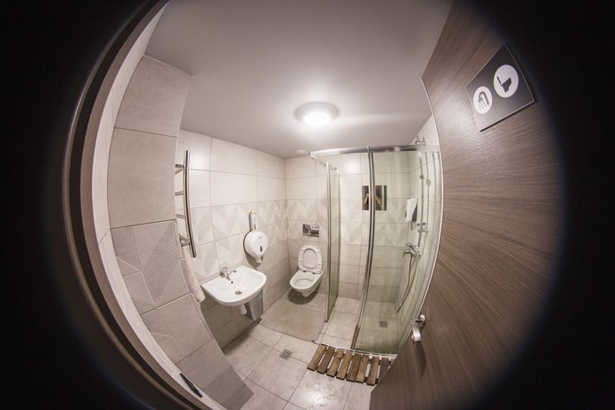 Imagen de la habitación del Hotel 4U Capsule. Foto 12