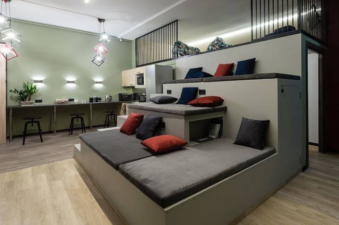 Imagen de la habitación del Hotel 4U Capsule. Foto 19