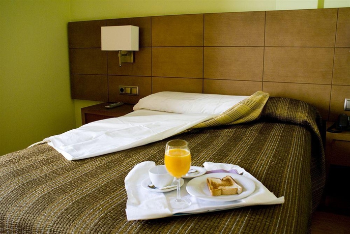 Imagen general del Hotel 4c Puerta Europa. Foto 9