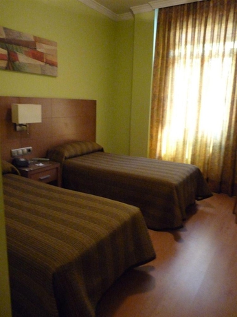 Imagen general del Hotel 4c Puerta Europa. Foto 10