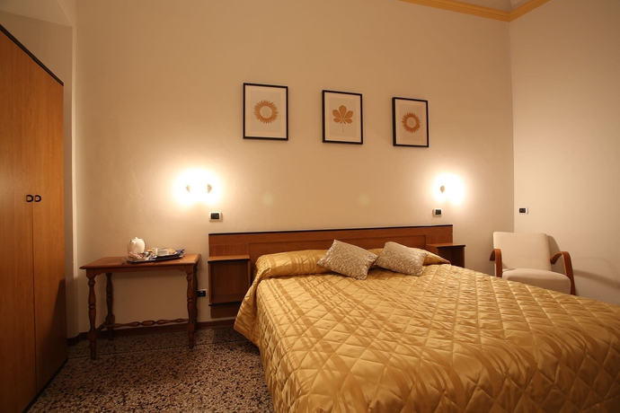 Imagen de la habitación del Hotel 4f Boutique Florence. Foto 17