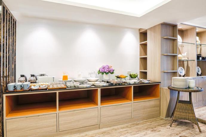 Imagen del bar/restaurante del Hotel 4m Pratunam. Foto 5