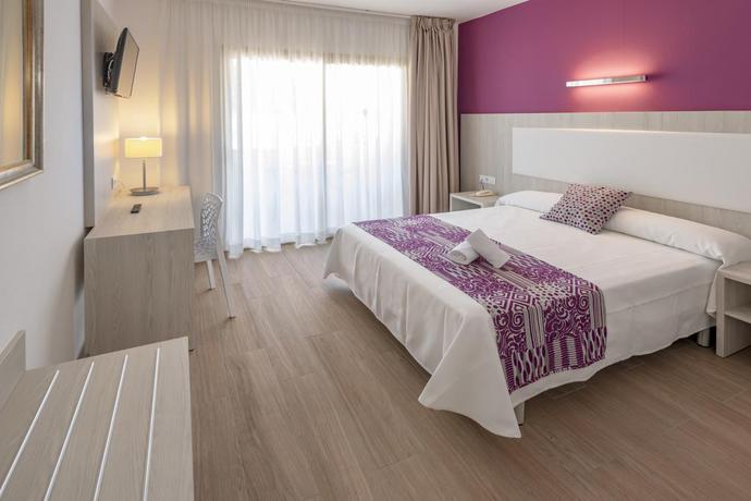 Imagen de la habitación del Hotel 4r Meridià Mar. Foto 4