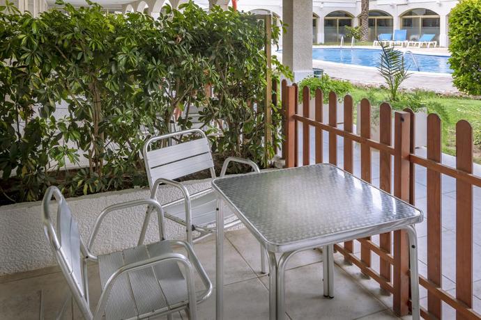 Imagen de los exteriores del Hotel 4r Meridià Mar. Foto 8