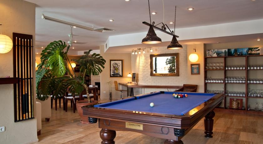Imagen de los interiores del Hotel 4reasons and Bistro. Foto 5