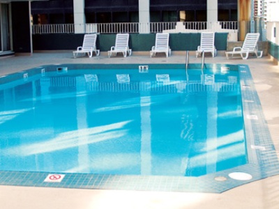 Imagen de la piscina del Hotel 5 CALGARY DOWNTOWN SUITES. Foto 9