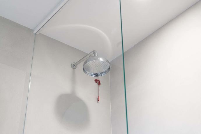 Imagen de la habitación del Hotel 5 Colonne. Foto 3
