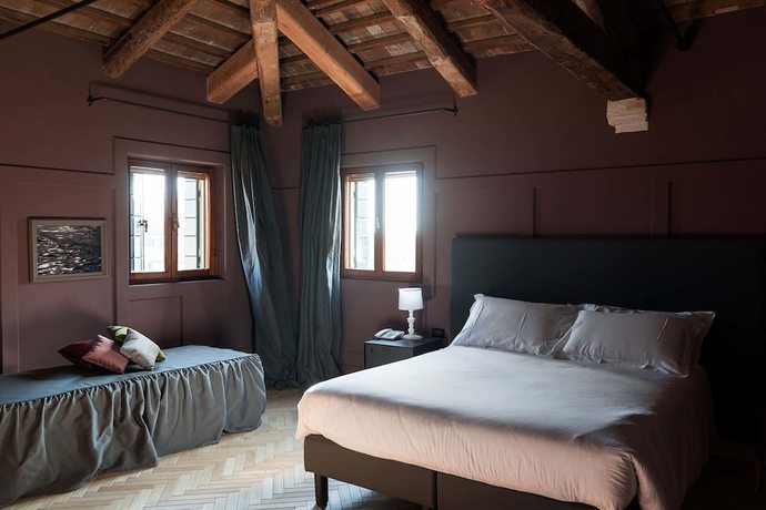 Imagen de la habitación del Hotel 5 Colonne. Foto 4