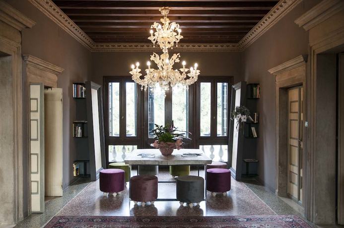 Imagen de los interiores del Hotel 5 Colonne. Foto 20