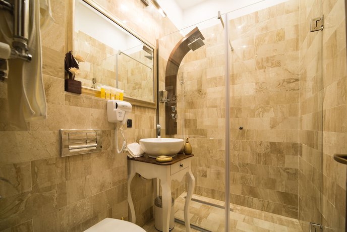 Imagen de la habitación del Hotel 5 Continents. Foto 16