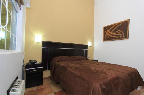 Imagen general del Hotel 5 Inn. Foto 1