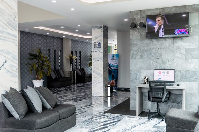 Imagen de los interiores del Hotel 5 Inn Plus. Foto 15